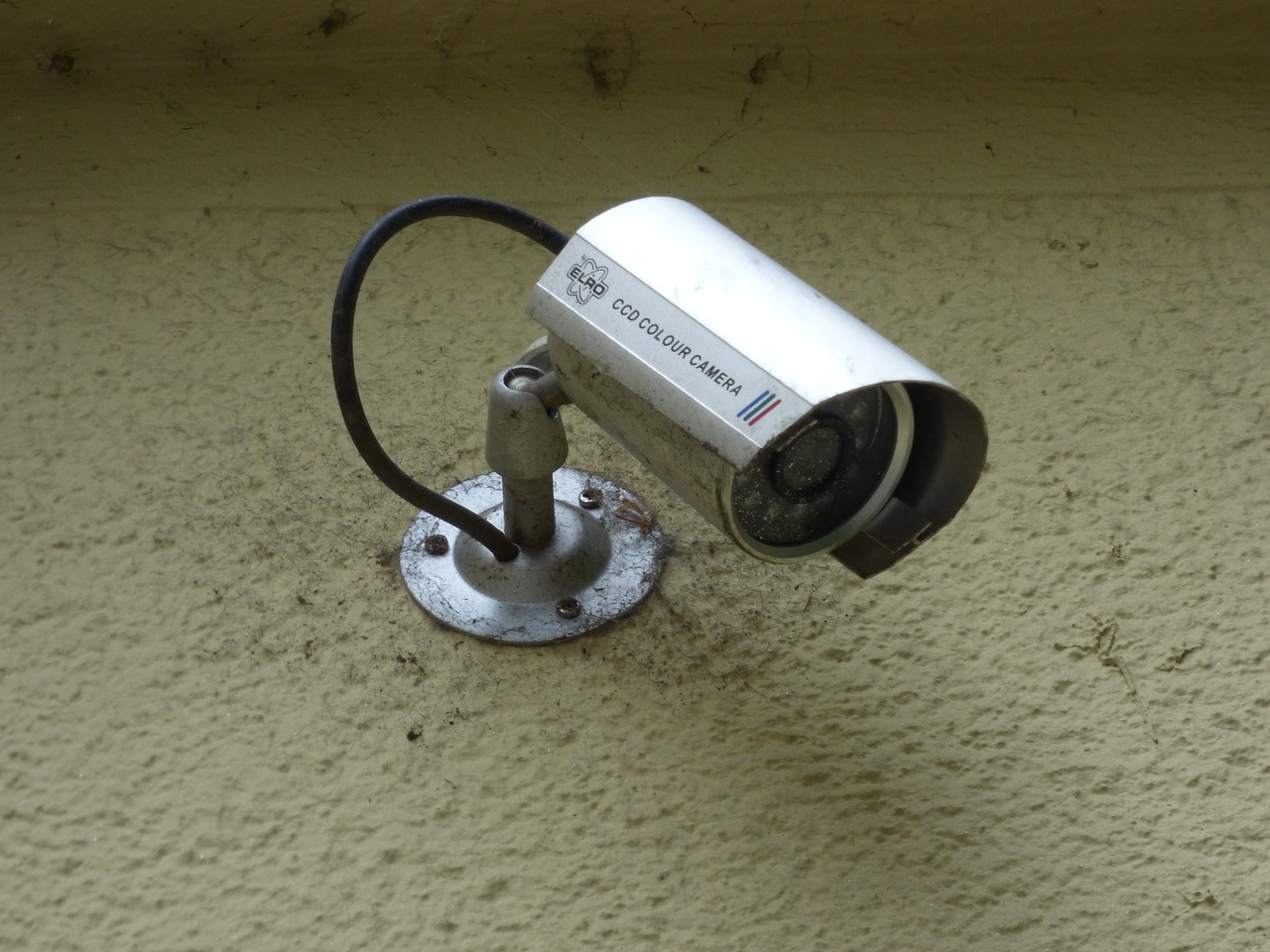 Kamery IP – zabezpiecz mieszkanie on- line
