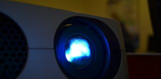 Projektor laserowy – dla kogo?